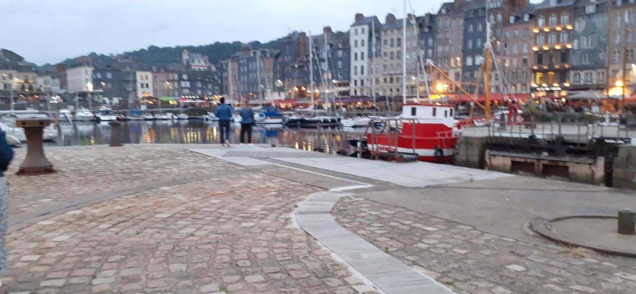 Apartmán Le Puits Honfleur Exteriér fotografie