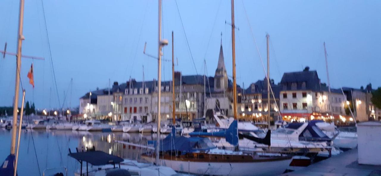 Apartmán Le Puits Honfleur Exteriér fotografie